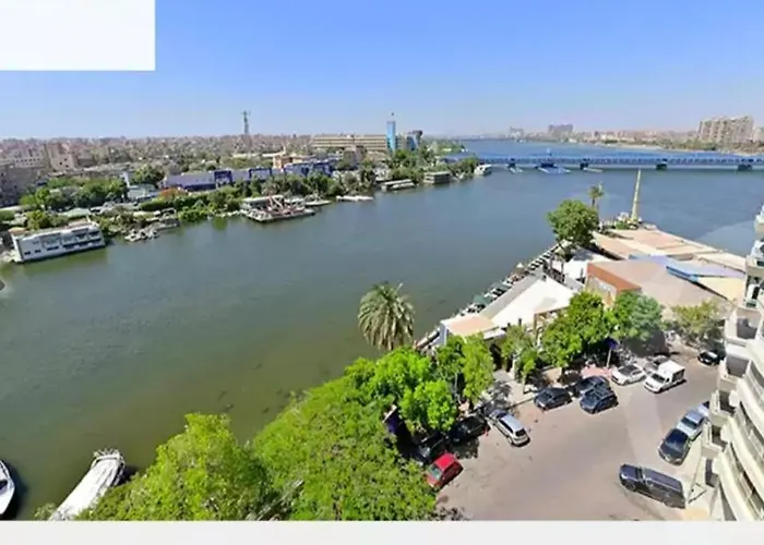 Omar Apartment